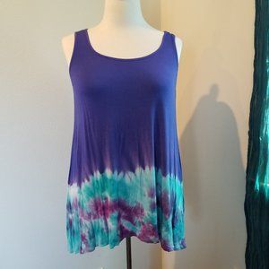 WD NY Woman 1X Tank Top Magenta Periwinkle Tie Dye